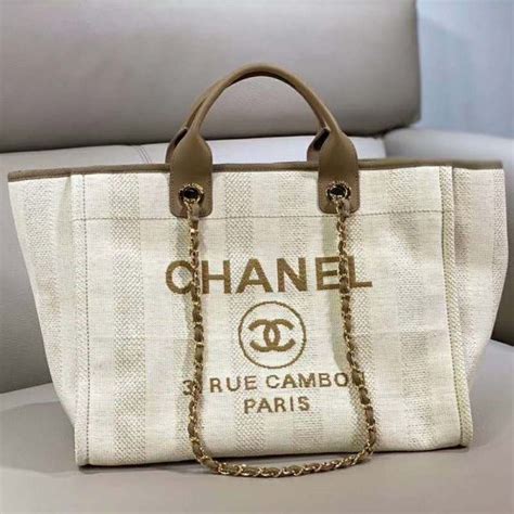 Chanel shopping bags uk